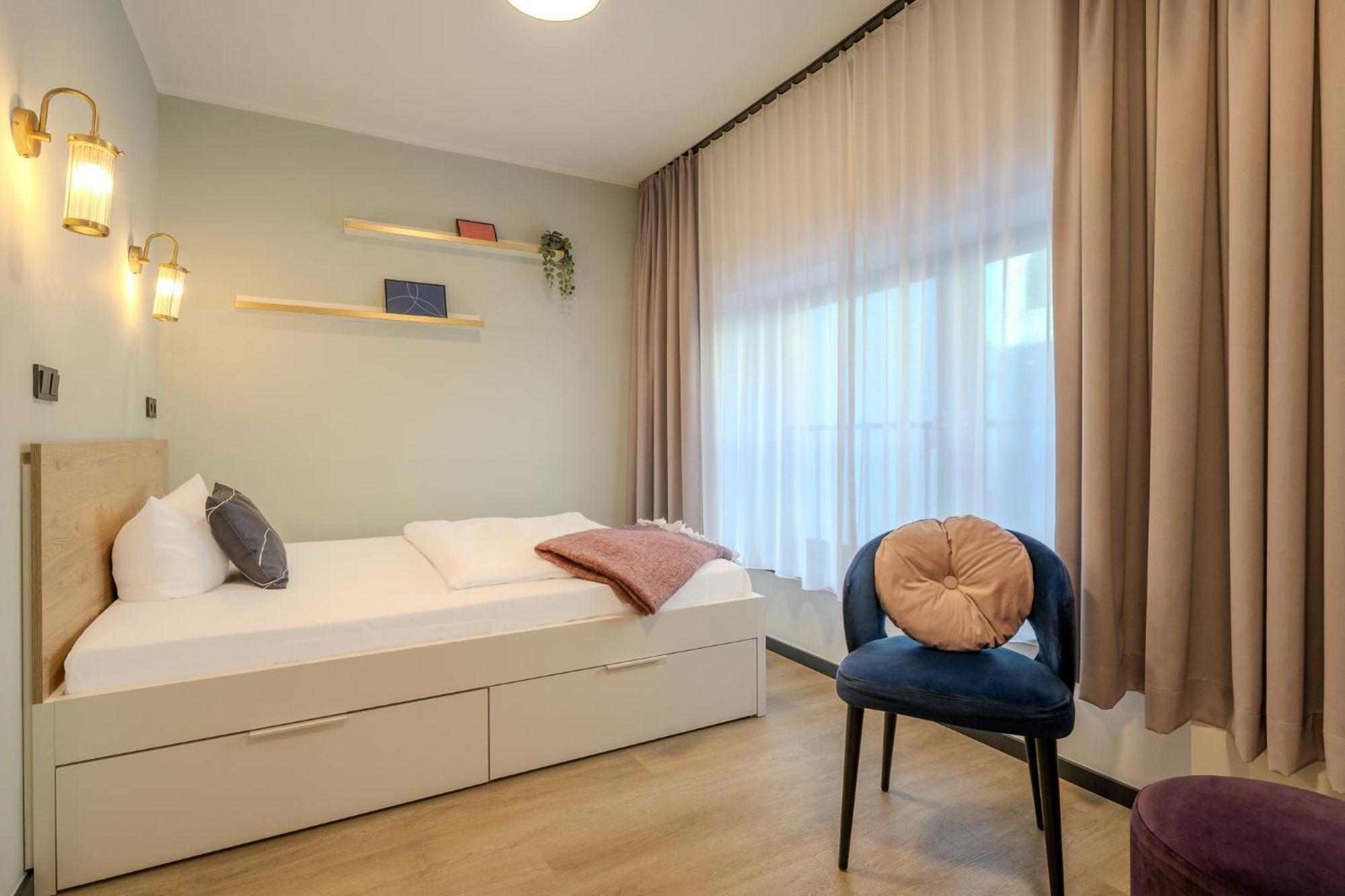 The Base Berlin One Otel Dış mekan fotoğraf