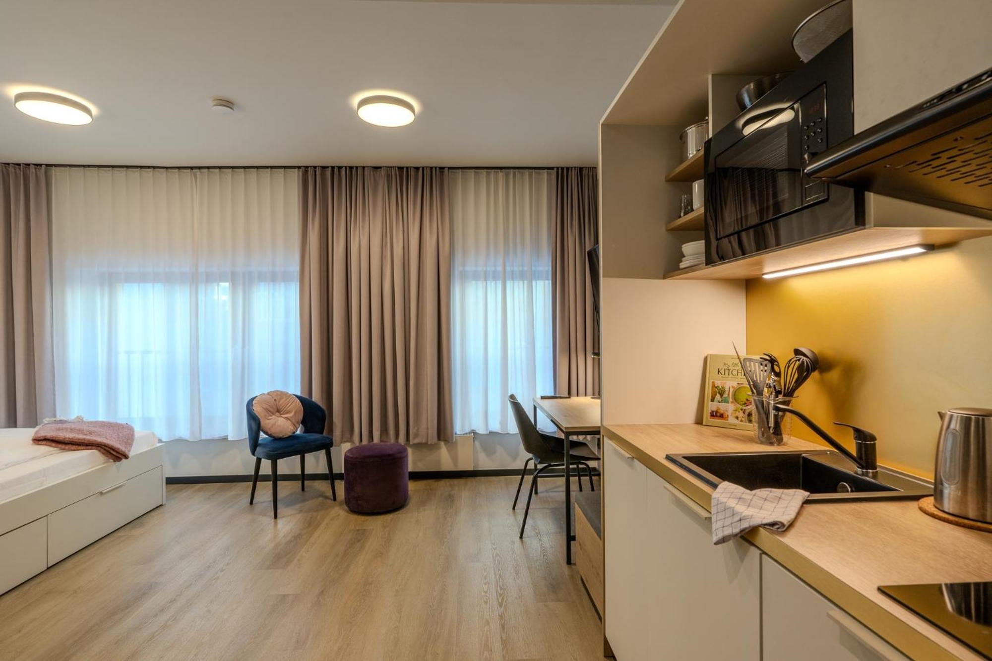 The Base Berlin One Otel Dış mekan fotoğraf