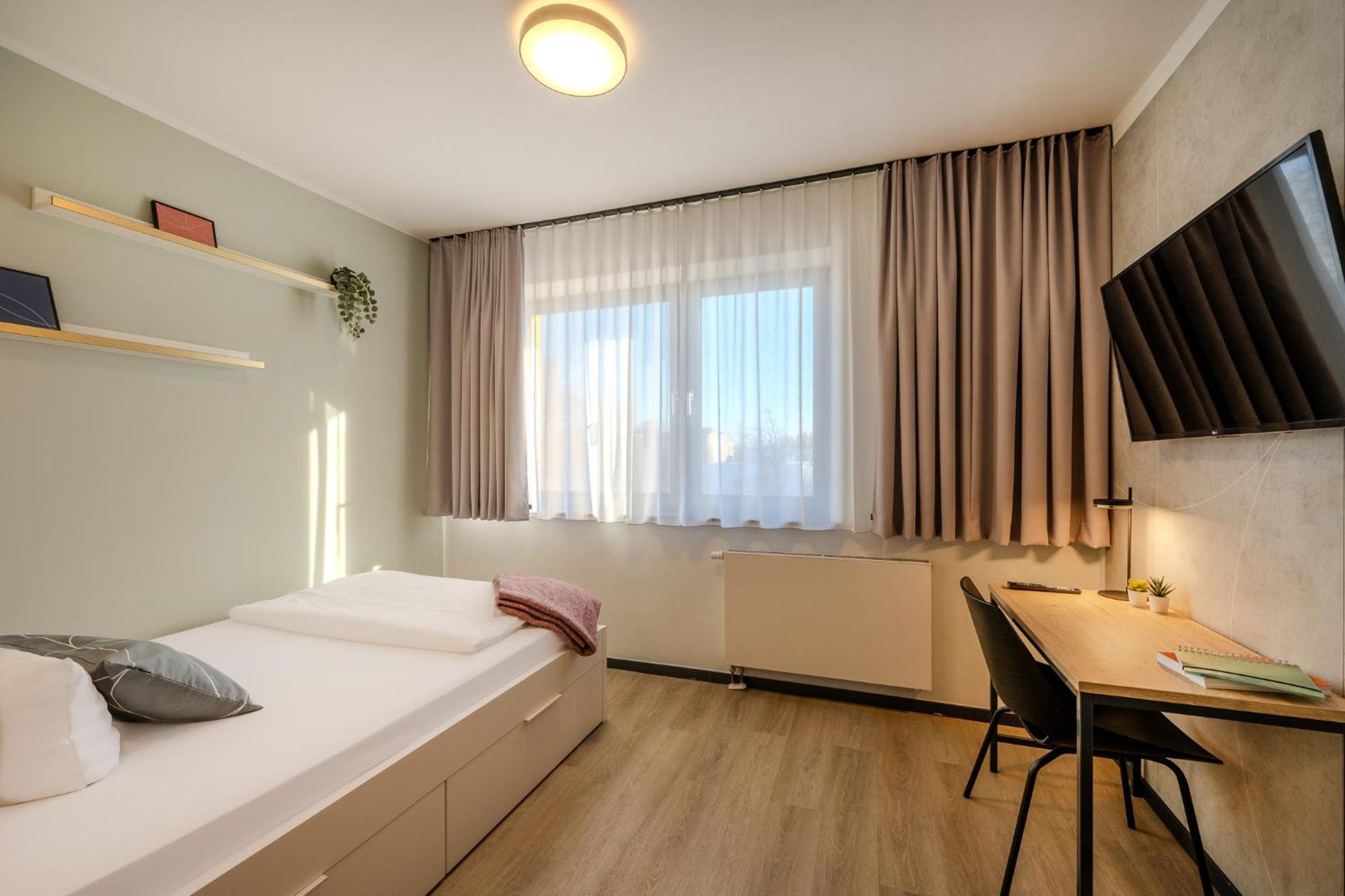 The Base Berlin One Otel Dış mekan fotoğraf